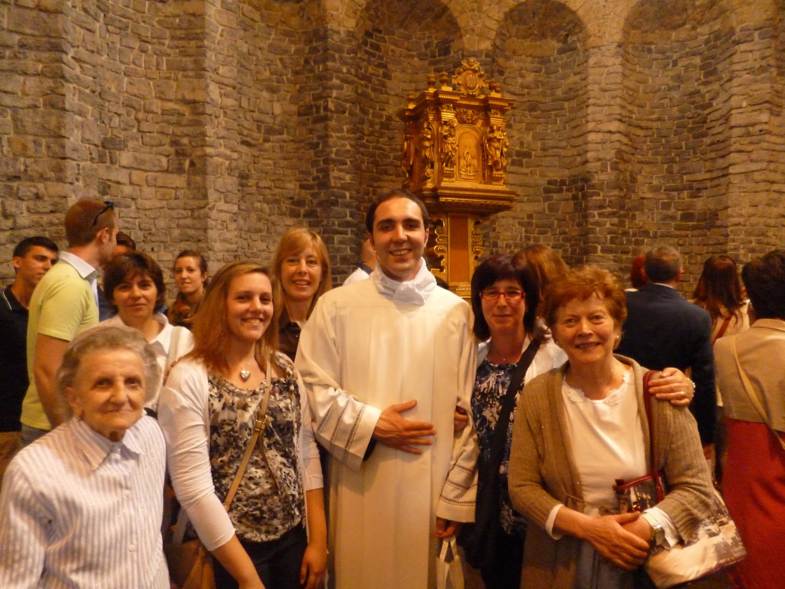 ORATORIO P.G. FRASSATI CAGNO Prima Messa di don Pietro Benzoni!