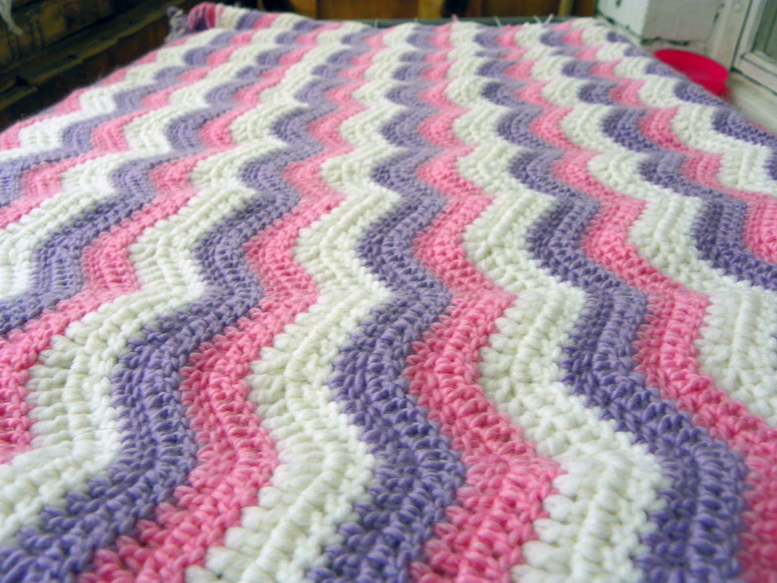 Life in colour Baby Ripple Blanket tadah!