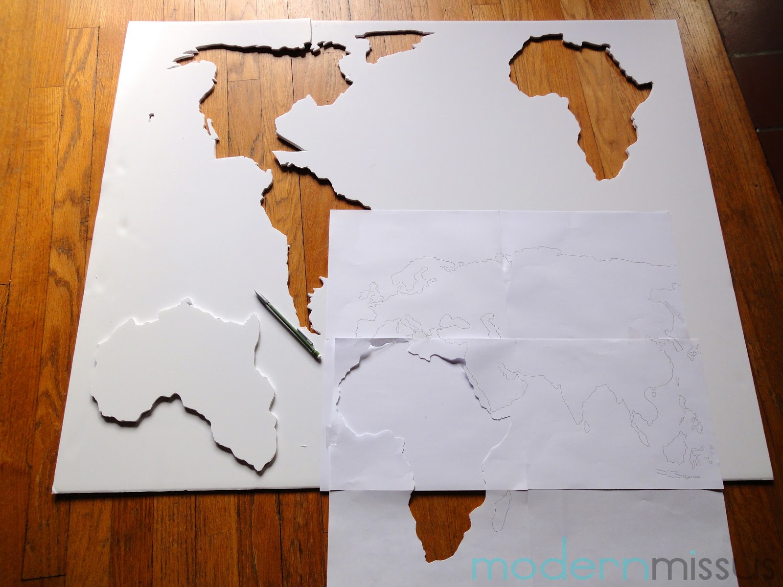 diy world map wall art