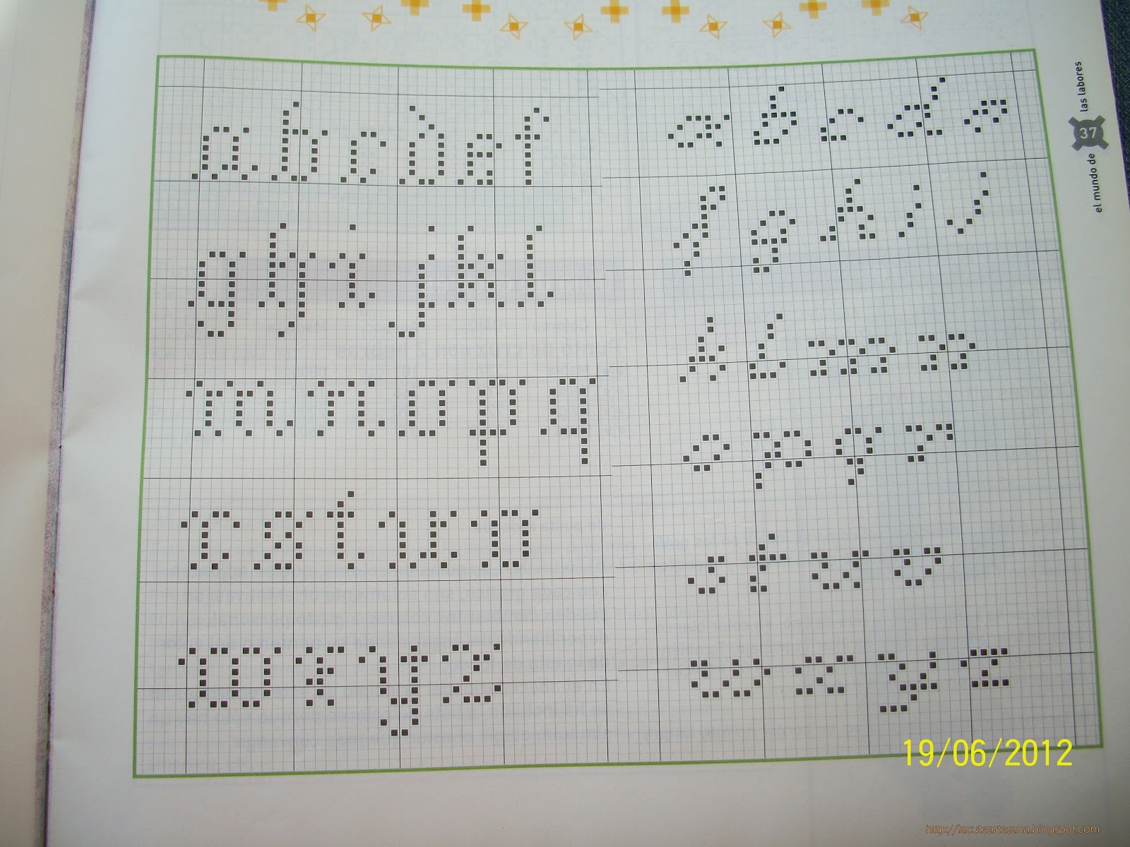 La Cute Artesana: Letras en punto de cruz