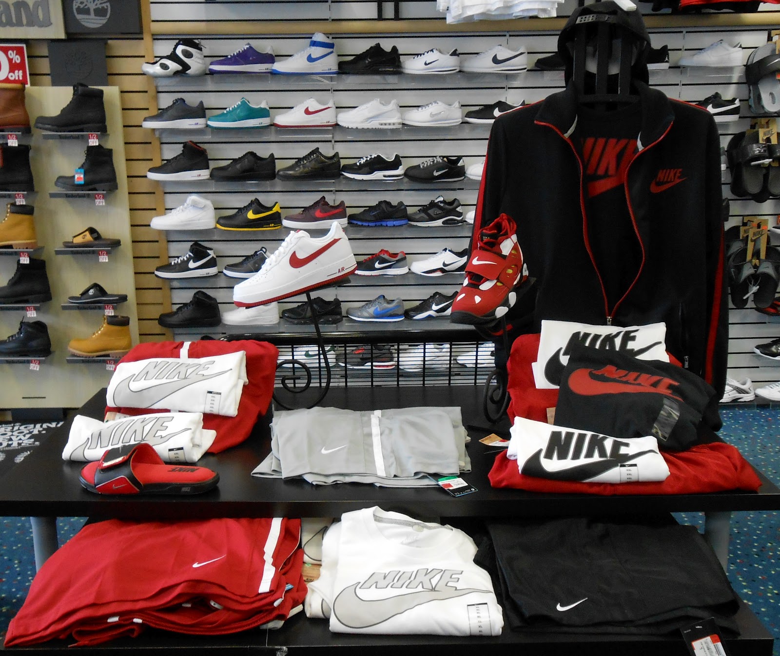 Mr. Alan's...since 1974 Mr. Alan's in Historic Hamtramck!