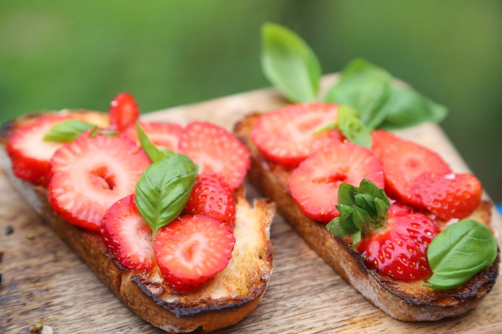 strawberry and basil bruschetta