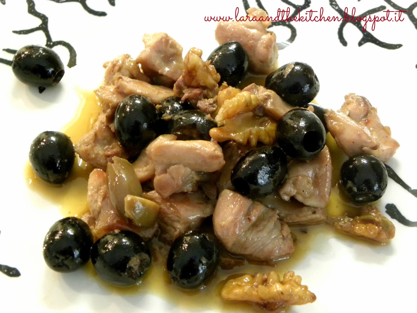 SPEZZATINO DI CONIGLIO OLIVE E NOCI