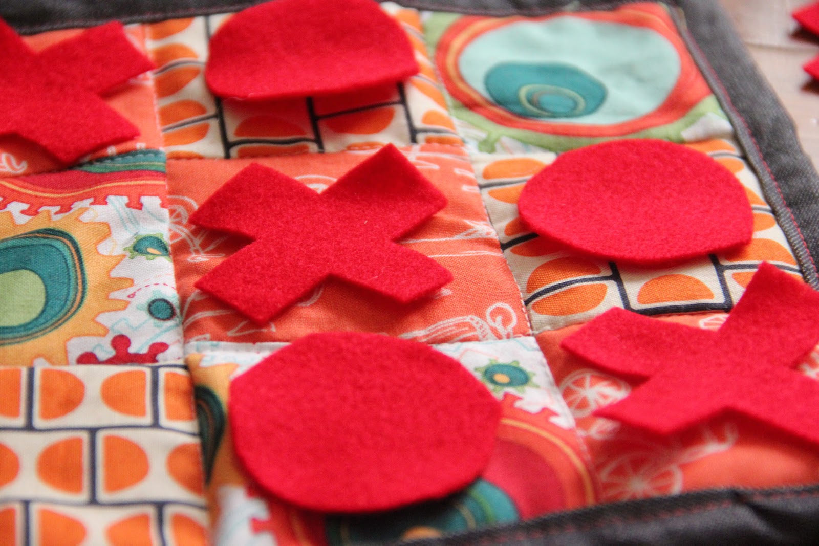 Mira Narnie noughts and kisses