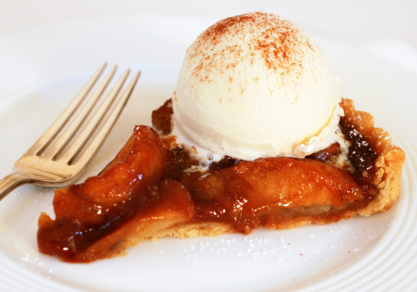 Tish Boyle Sweet Dreams Caramel Apple Tart