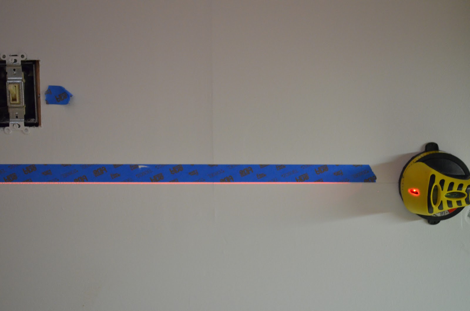 WEAFER DESIGN Horizontal Painted Stripes on Wall How to's