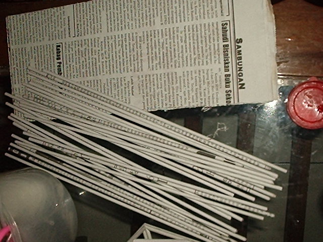 Kerajinan Tangan dari Barang Bekas, Murah Meriah namun Bermanfaat