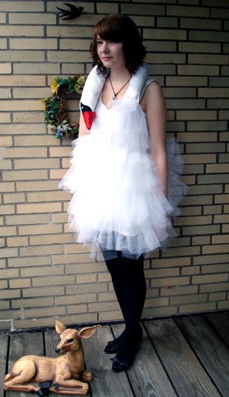 Bj rk Swan Dress