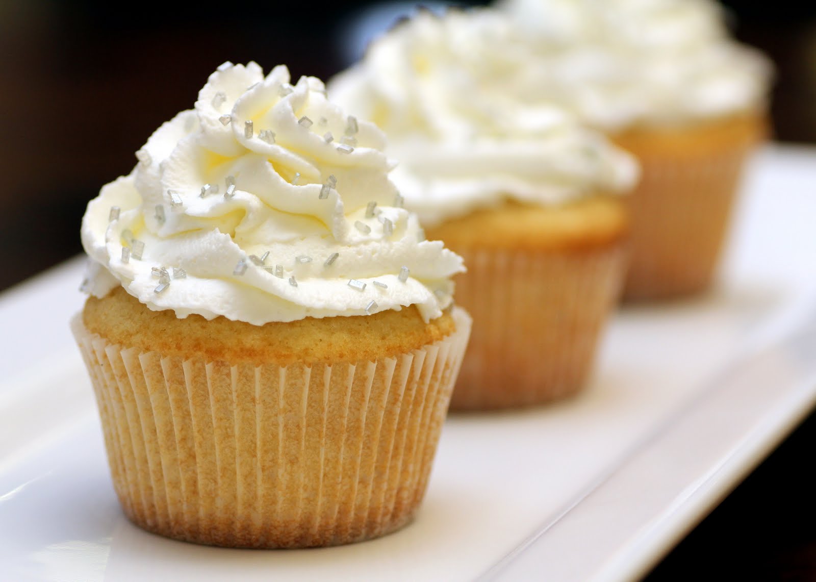 Recipe Snobs Vanilla Cupcakes with Sweetened Whipped Cream Frosting