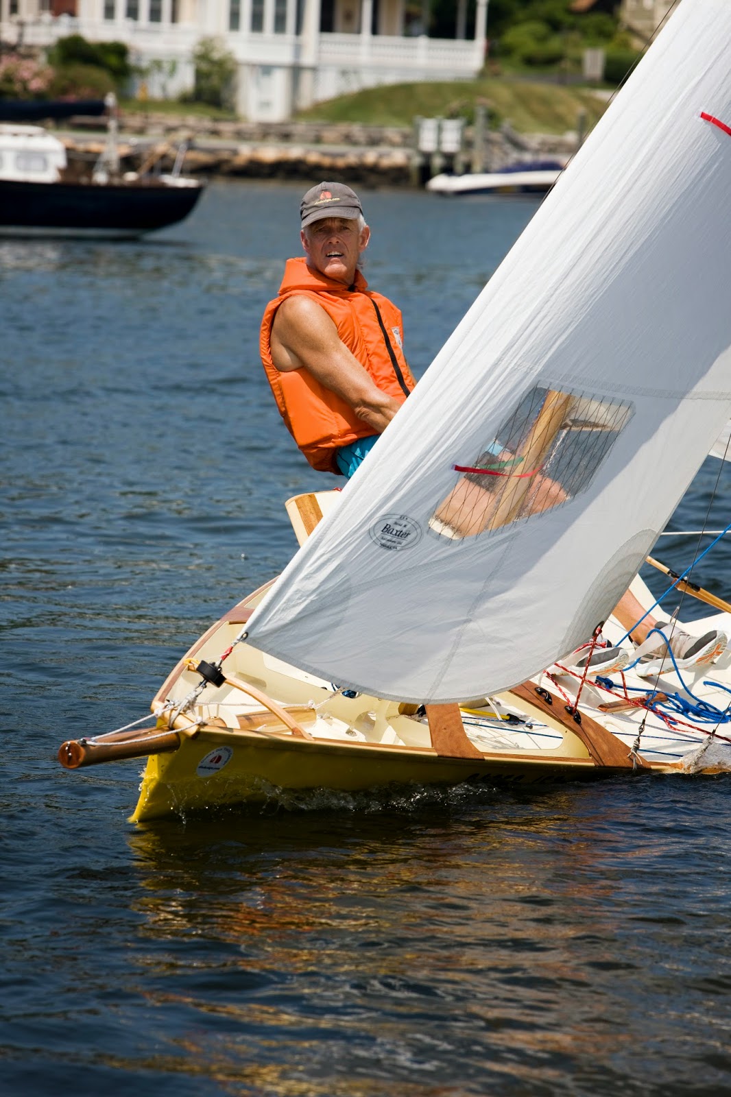 Used boat dealers near me image