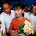 ေဒၚေအာင္ဆန္းစုၾကည္ ဘန္ေကာက္ သု၀႑ဘူမိေလဆိပ္ အေရာက္ ျမန္မာႏိုုင္ငံသားမ်ား ၀ိုင္း၀န္းၿကိုုဆိုု (ရုပ္/သံ)