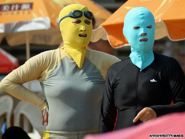 La última moda en las playas de China - Cara-kinis