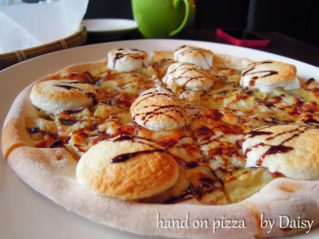 Hand on the Pizza, 手在披薩, 中正公園餐廳, 中正公園美食, 嘉義美食, 嘉義披薩, 棉花糖披薩