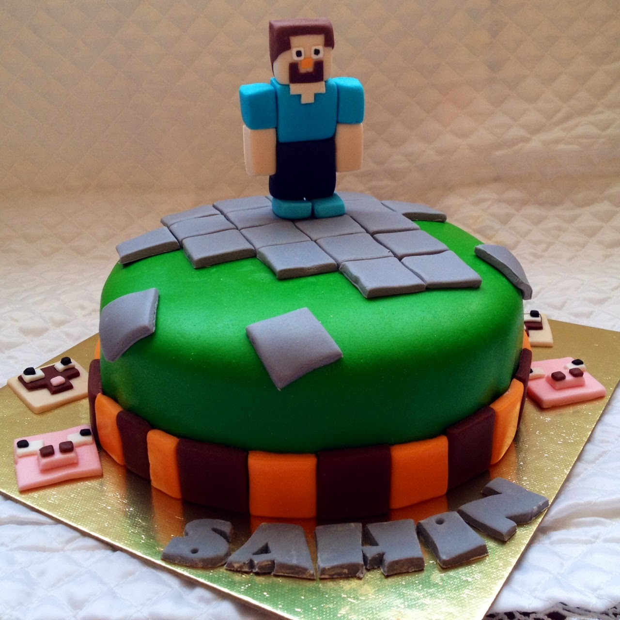 Çocukların yeni tutkusu Minecraft Pasta!