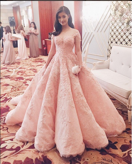 liza soberano gowns