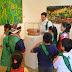 Santa Cruz: 'Anita' recibe a los niños en el Museo