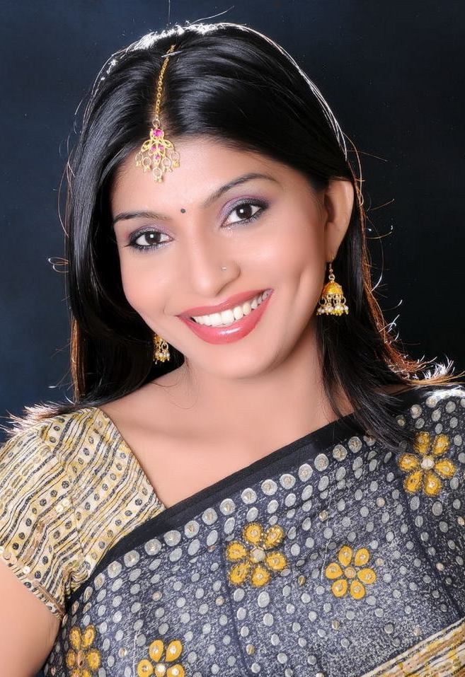 Pooja Roshan  Kannada Actress Latest Cute StillsPhotogallery hot photos