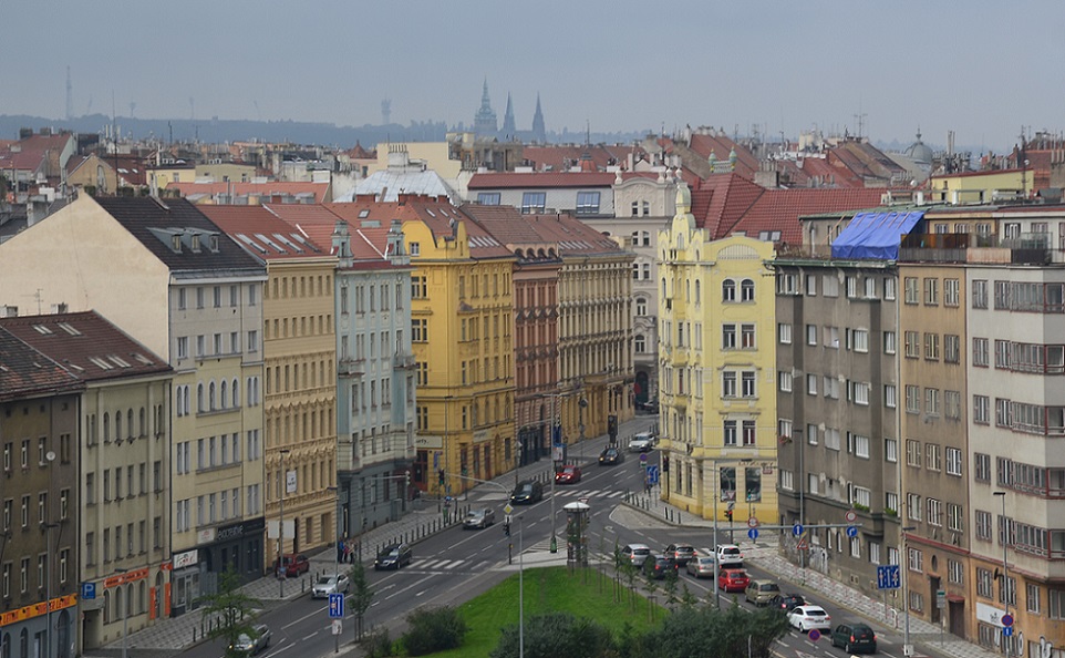 TOUR OF PRAGUE / CZECH REPUBLIC PRAGUE, OFF THE BEATEN PATH HOLESOVICE