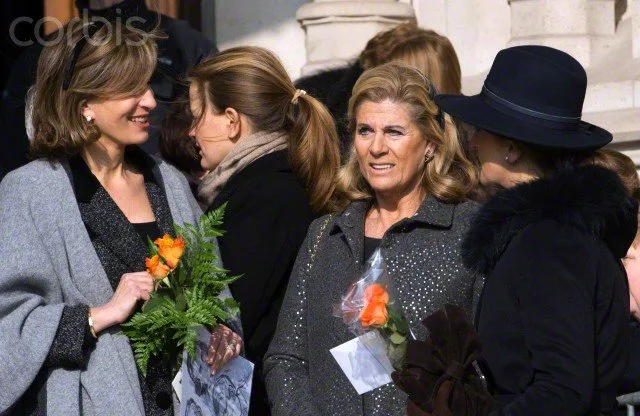 Queen Mathilde of Belgium, King Philippe of Belgium, King Albert II of Belgium, Queen Paola of Belgium, Princess Claire of Belgium and Princess Marie Esmeralda of Belgium