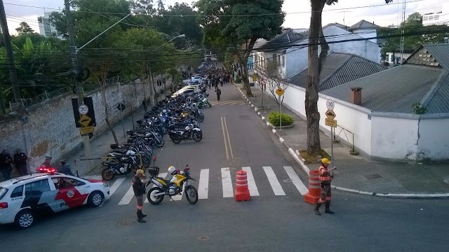 PM preso em São Paulo por atirar em bandidos de moto recebe apoio