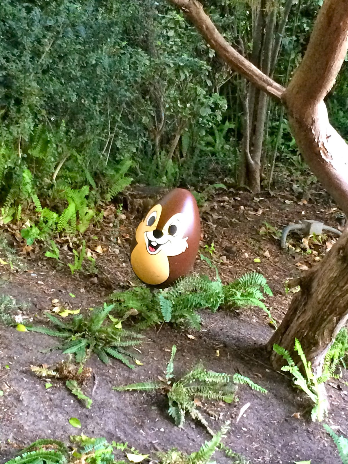 Disney Sisters Egg Hunt at Disneyland, California Adventure, and Epcot