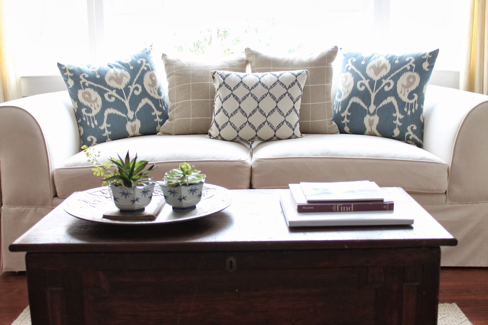 the picket fence projects Patti the pillow maker