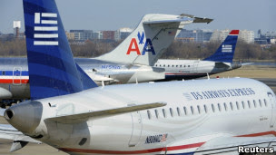 Confirman fusión de American Airlines y US Airways