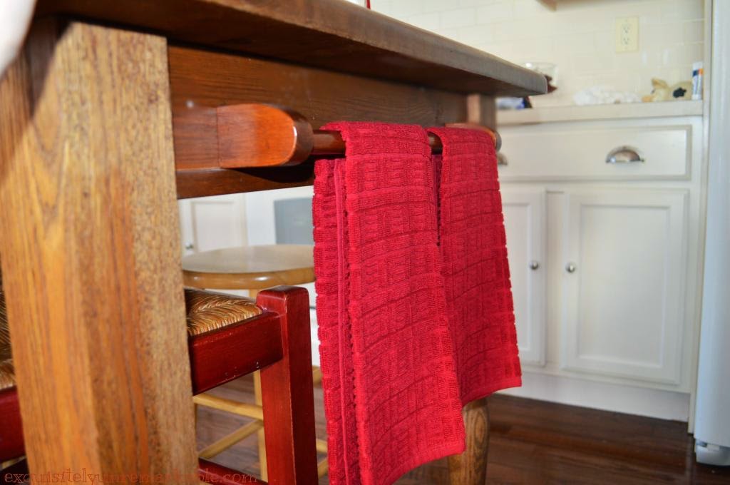 Exquisitely Unremarkable : Decorating Cheats ~ Farmhouse Table