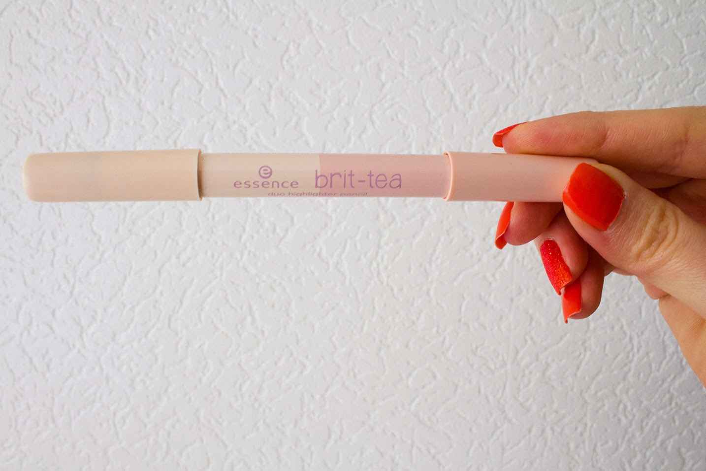 Essence BritTea Duo Highlighter Pencil TwinZ