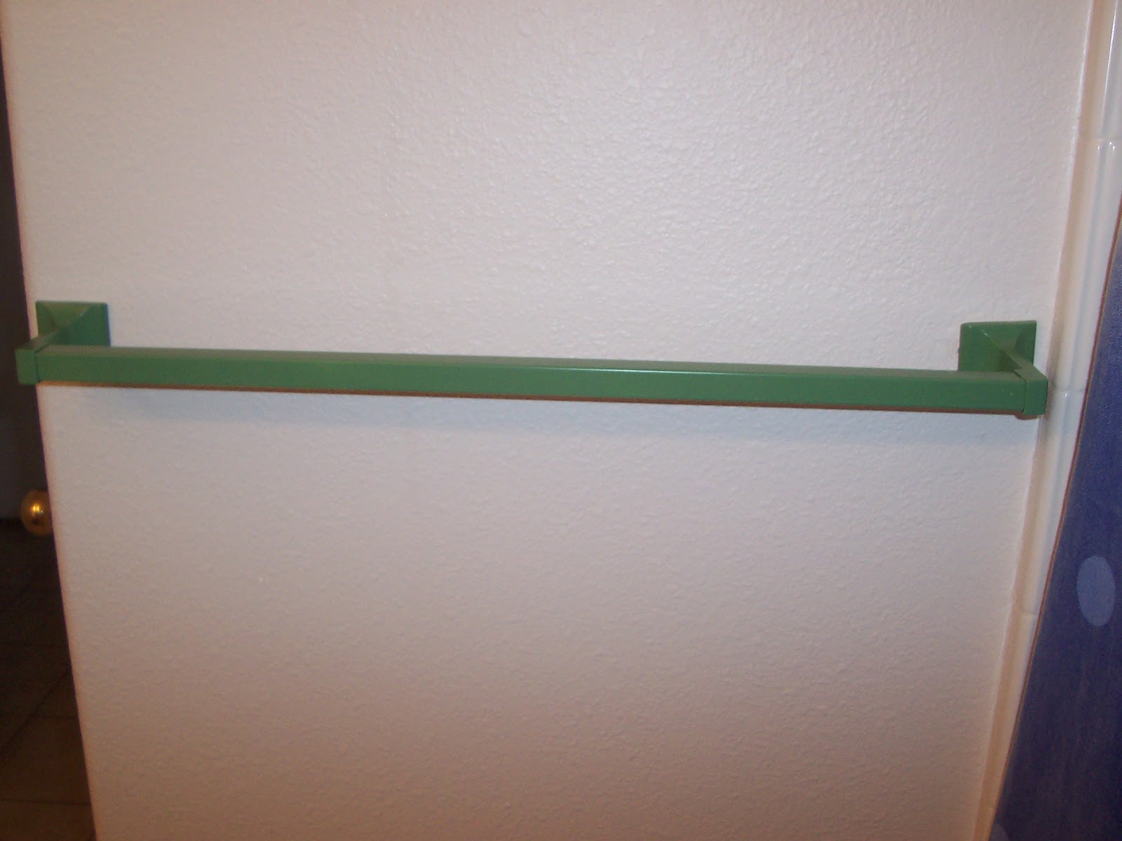 Caroline's Crafty Corner Spray paint in the bathroom?