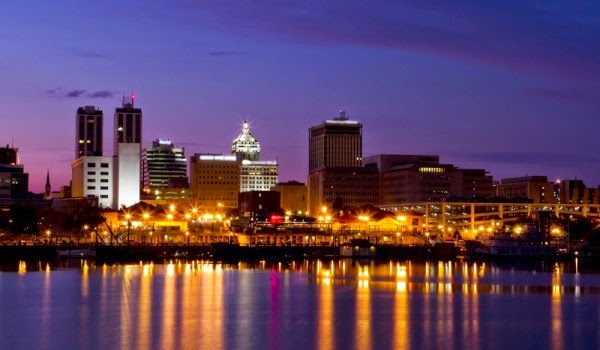 The Velde Voice Things To Do In Peoria Il