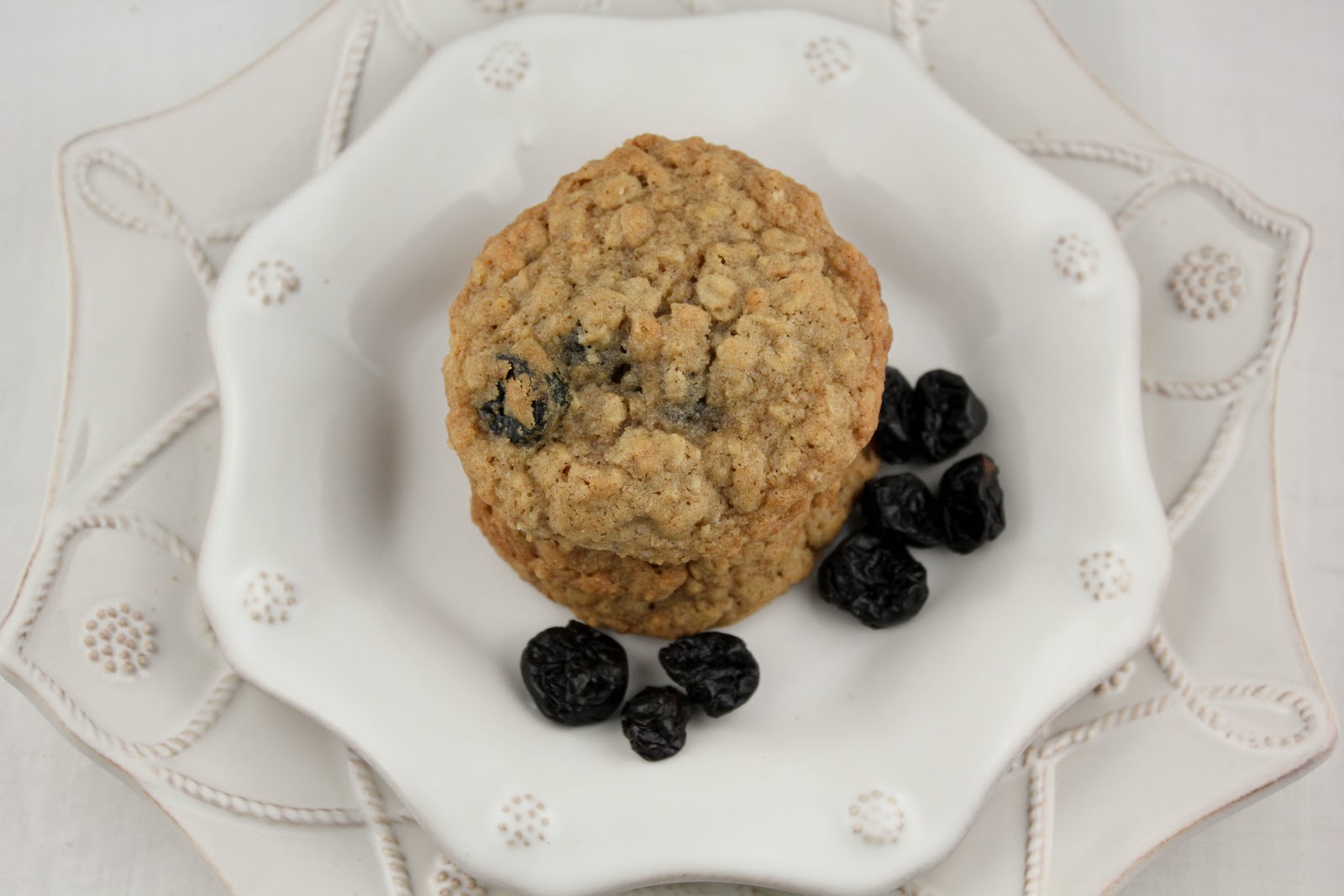 Oatmeal Cookies with Dried Cherries That Skinny Chick Can Bake