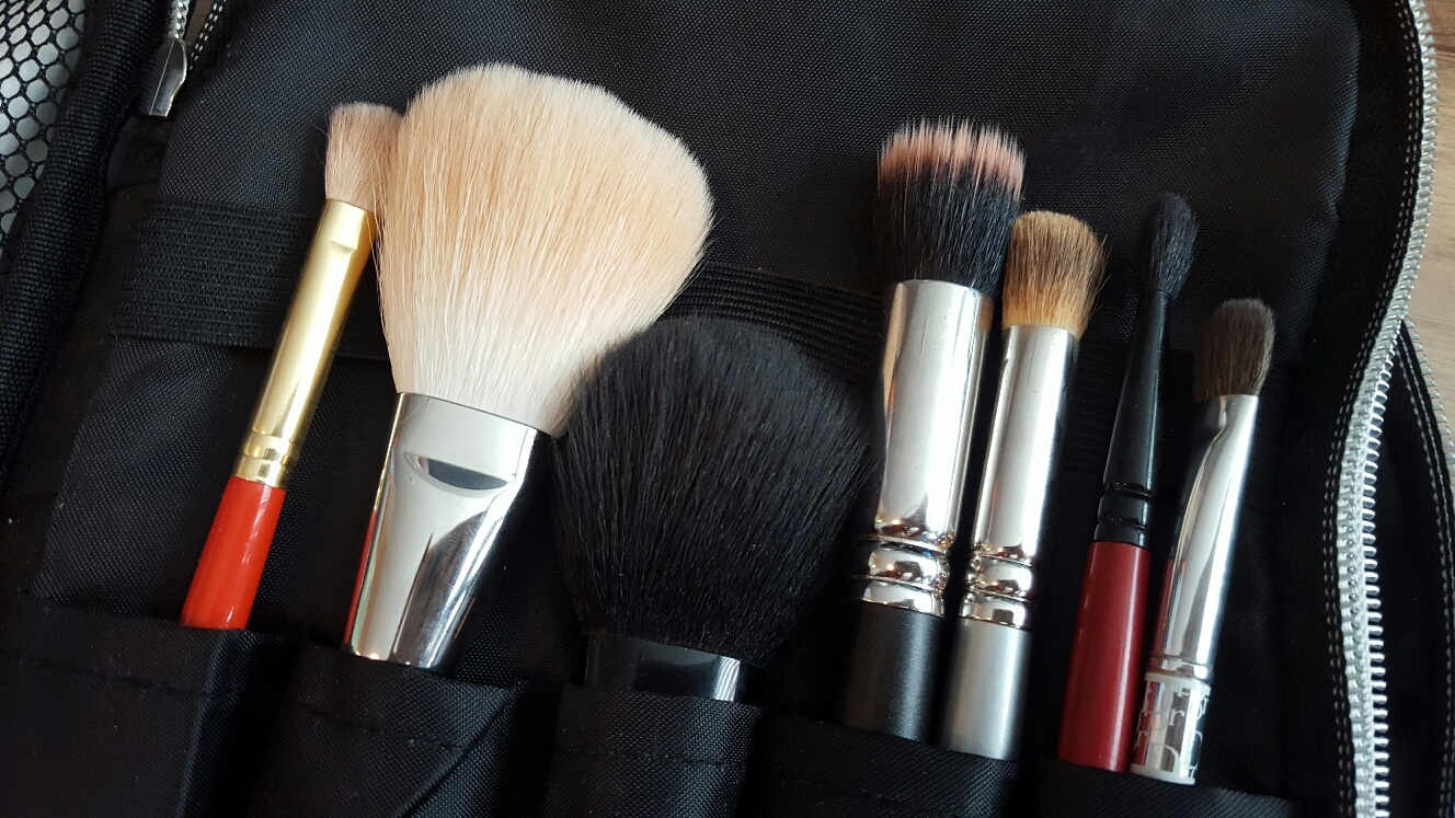 My Makeup Bag On The Go miranda loves