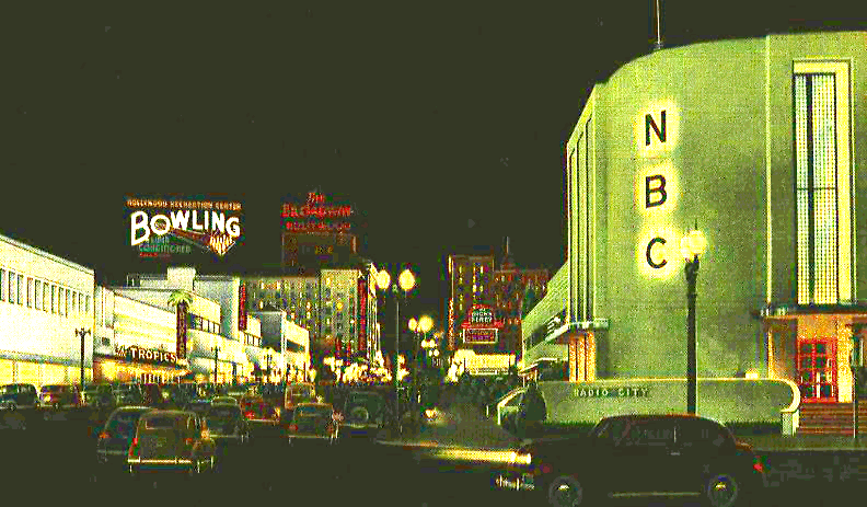 Broadcasting Scrapbook Radio Notes By Racampbell The First National Radio Network Began In The Usa On December 23 1928