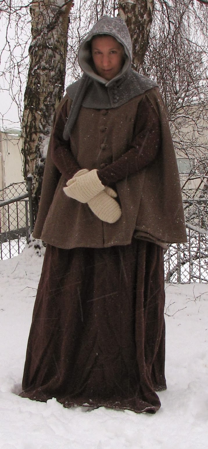 Arachne�s Blog A Cloak for a Medieval Pilgrimage