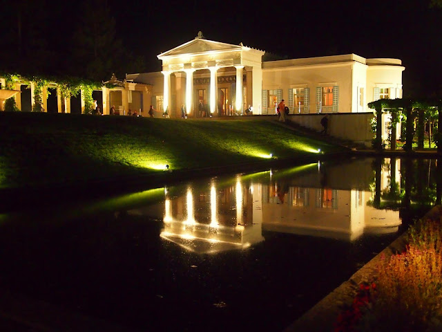 Unter Alten Platanen Bergblumengarten