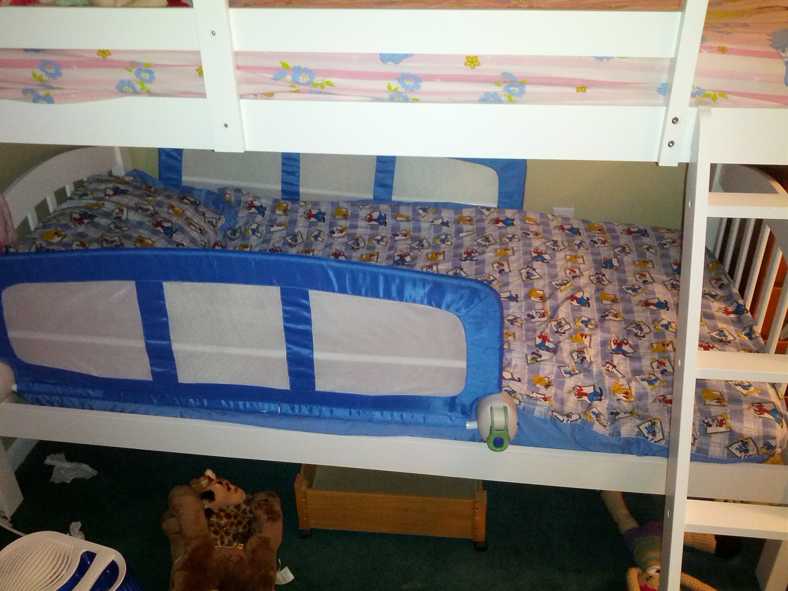 MadFoamingCat's Fumbled Creations How to Make Twin Fitted Sheets