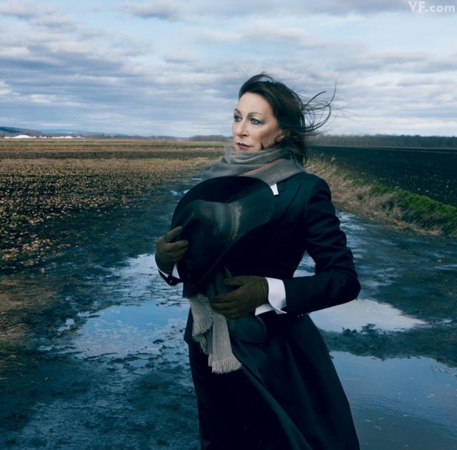 Love Her, Love Her Shoes Anjelica Huston Age is not enviable in America.