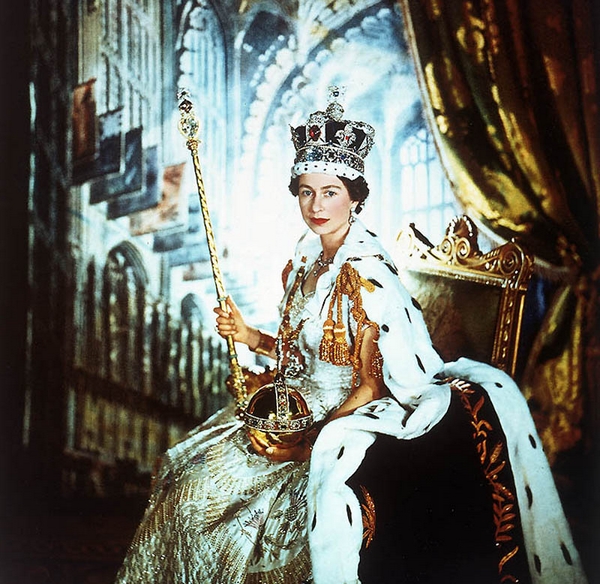 Queen Elizabeth: 60 Years On The Throne ~ vintage everyday