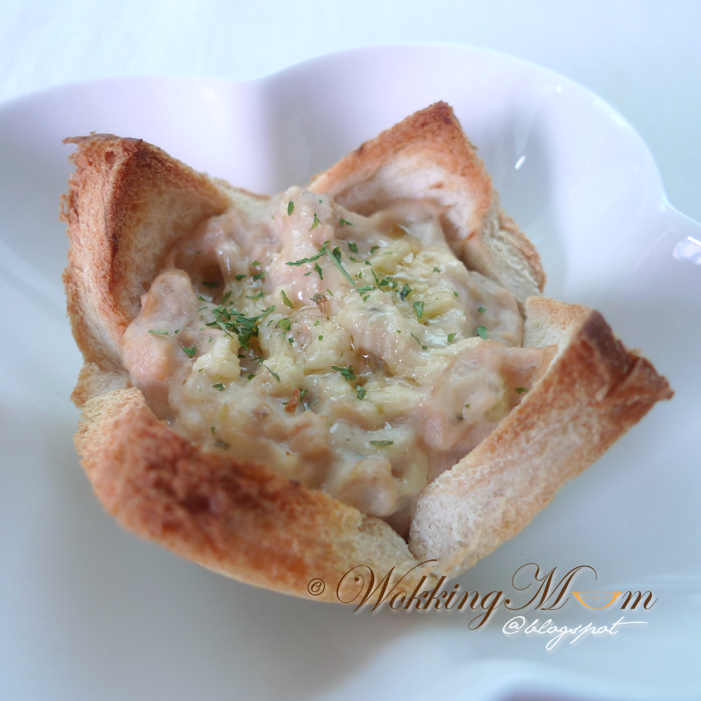 Let's get Wokking! { Bread Cup } 面包杯 Singapore Food Blog on easy recipes