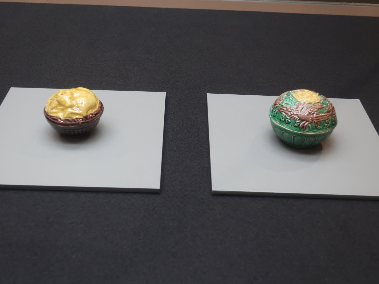 激安オンラインストア 白梅重ね 香合 二世 宇野宗甕 うのそうよう