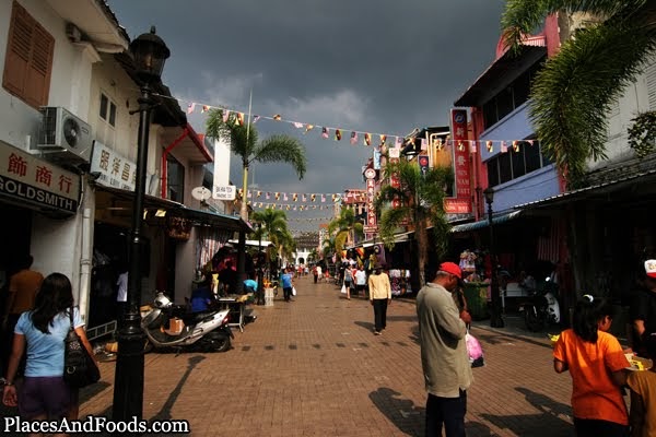 World Street Photography: India Street - Kuching, Sawarak, Malaysia