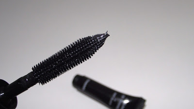 CHANEL Sublime De Chanel Waterproof Length And Curl Mascara Review - 10 Noir Black CHANEL Sublime De Chanel Waterproof Length And Curl Mascara Review - 10 Noir Black