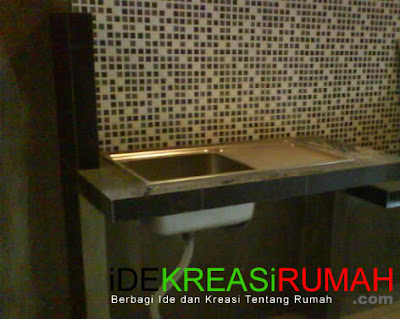 Desain Tempat Cuci Piring Dapur Kecil Sederhana Minimalis yang Nyaman