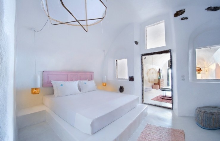 Sophia Suites – Elegant Retreat in Santorini, Hellas (Greece) Sophia Suites – Elegant Retreat in Santorini, Hellas (Greece)