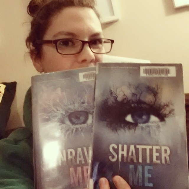 shatter me books shatter me books