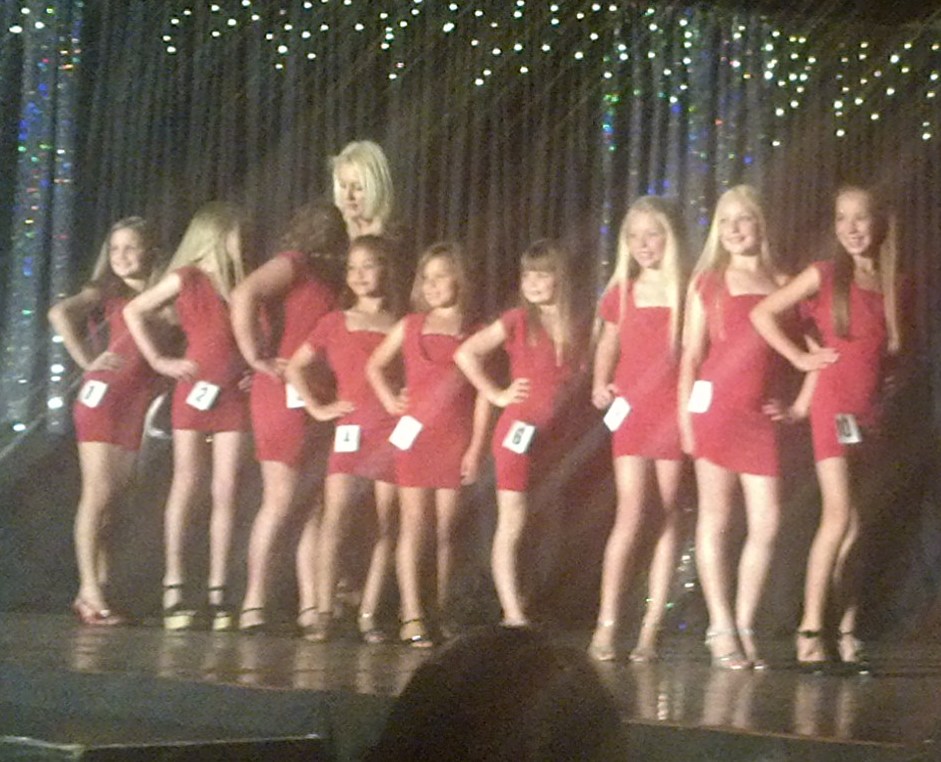 Cayla van Eeden Figures Graduation and Model of the Year