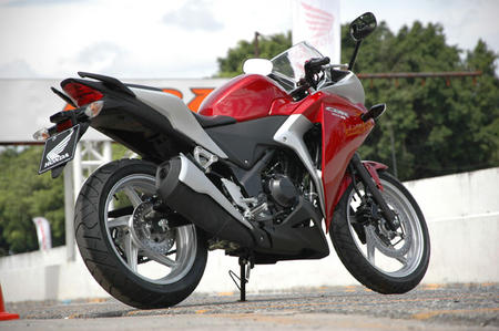 Honda Cbr 300Cc