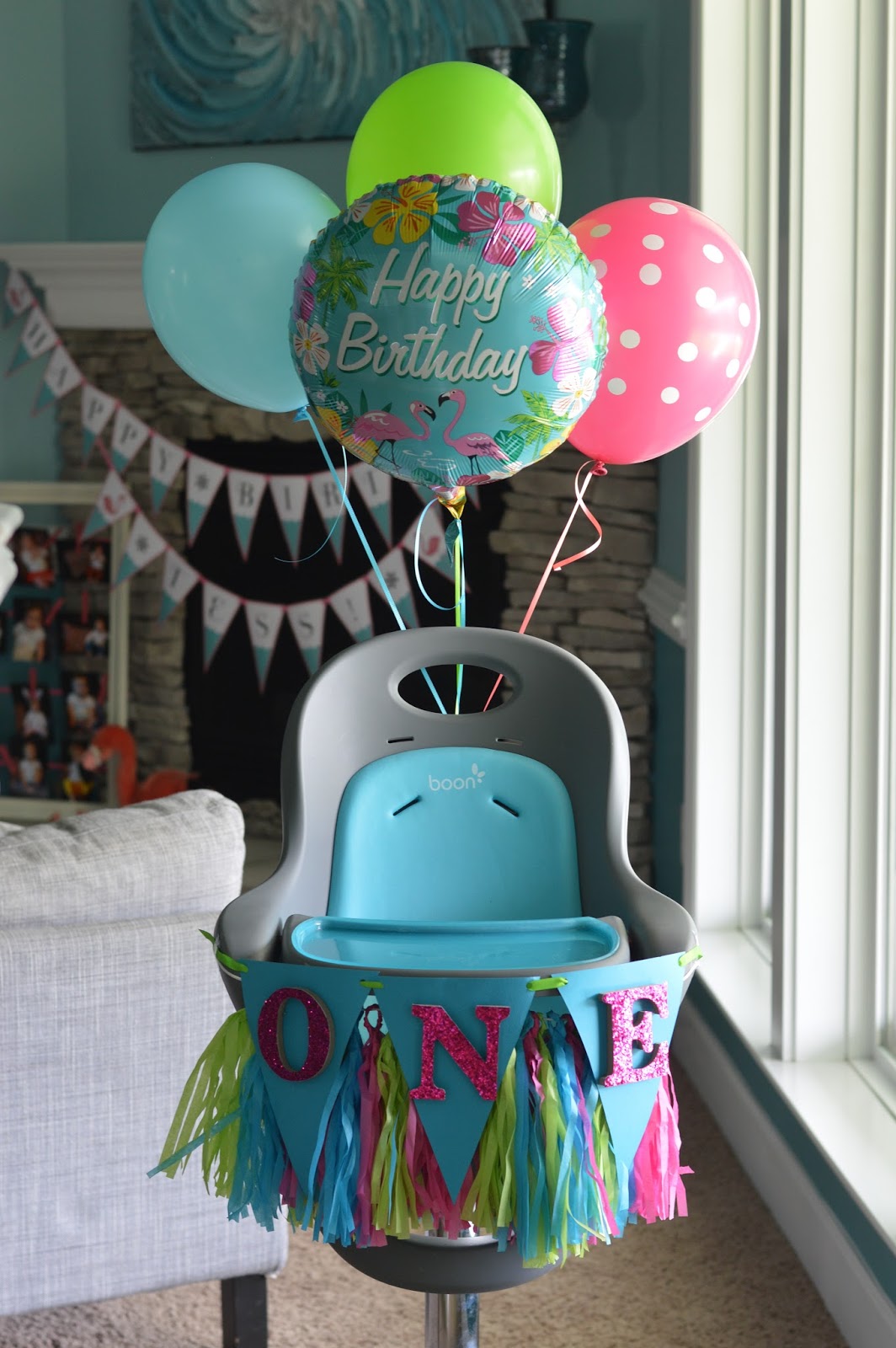 The Journey of Parenthood...: Flamingo Party Decor