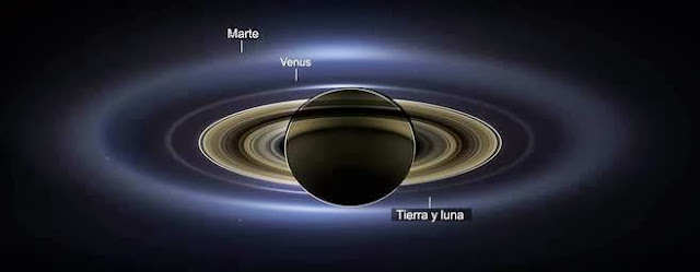 La Tierra, un punto azul diminuto tras los anillos de Saturno 13843407257951